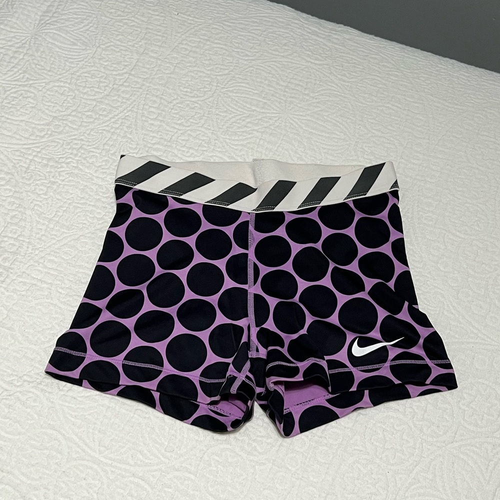 Nike Pro shorts size M